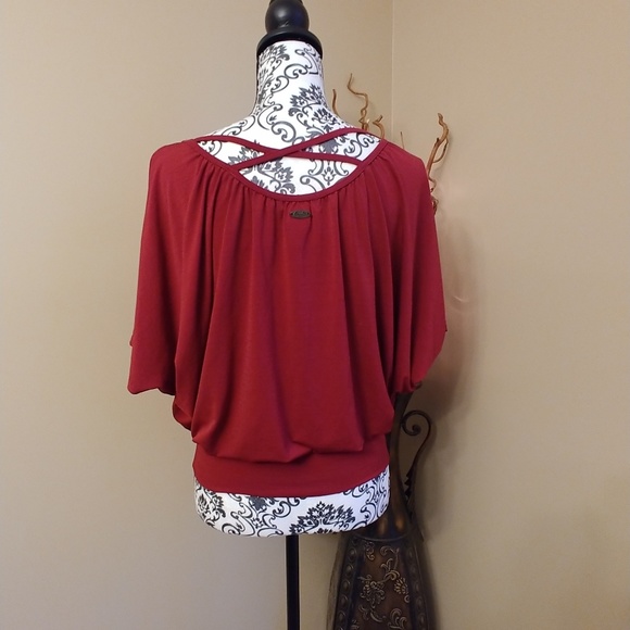 Magenta butterfly top - Picture 3 of 3